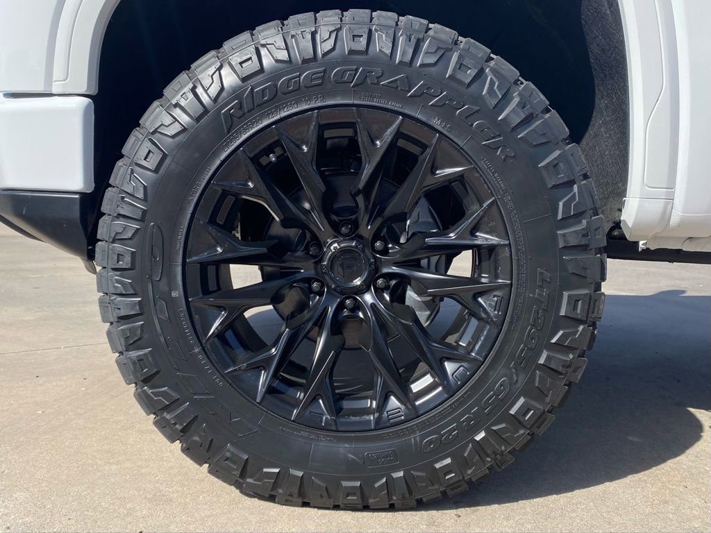 New 2026 GMC Sierra 1500 Elevation w/ Preferred Package image 9