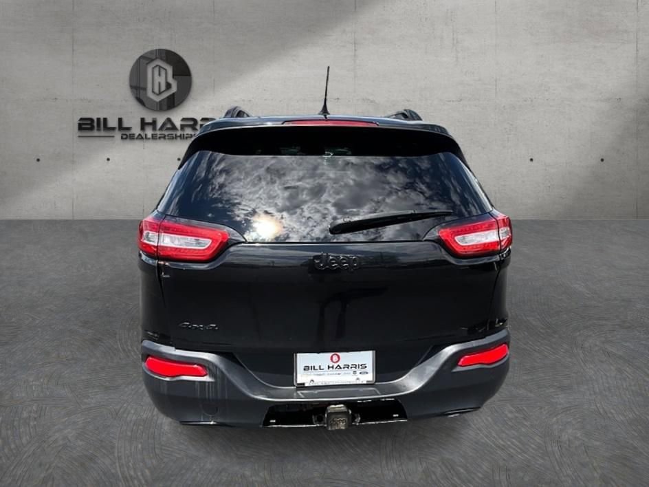 Used 2014 Jeep Cherokee Latitude AWD/4WD image 6