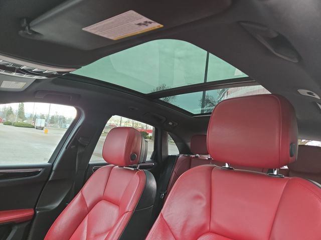 Used 2017 Porsche Macan image 30