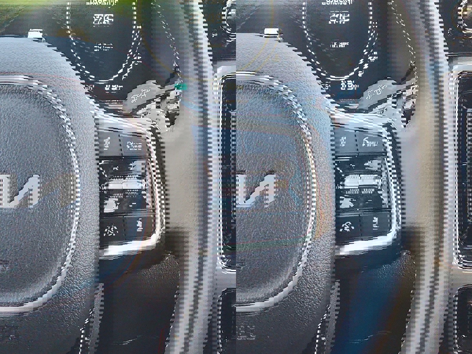 Used 2023 Kia Sorento SX image 16