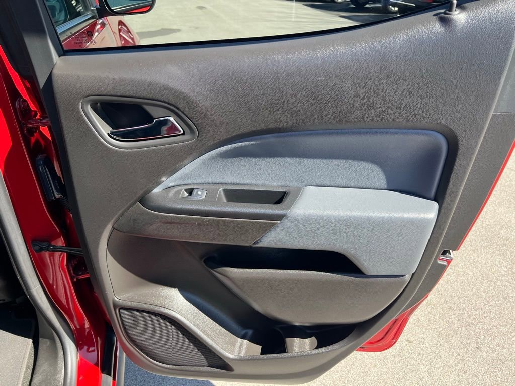 Used 2016 Chevrolet Colorado Z71 image 26