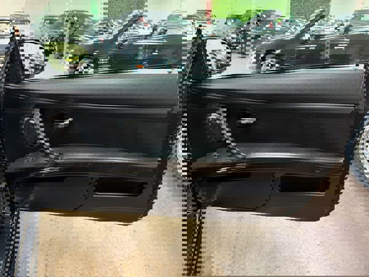 Used 2011 BMW M3 Convertible image 14