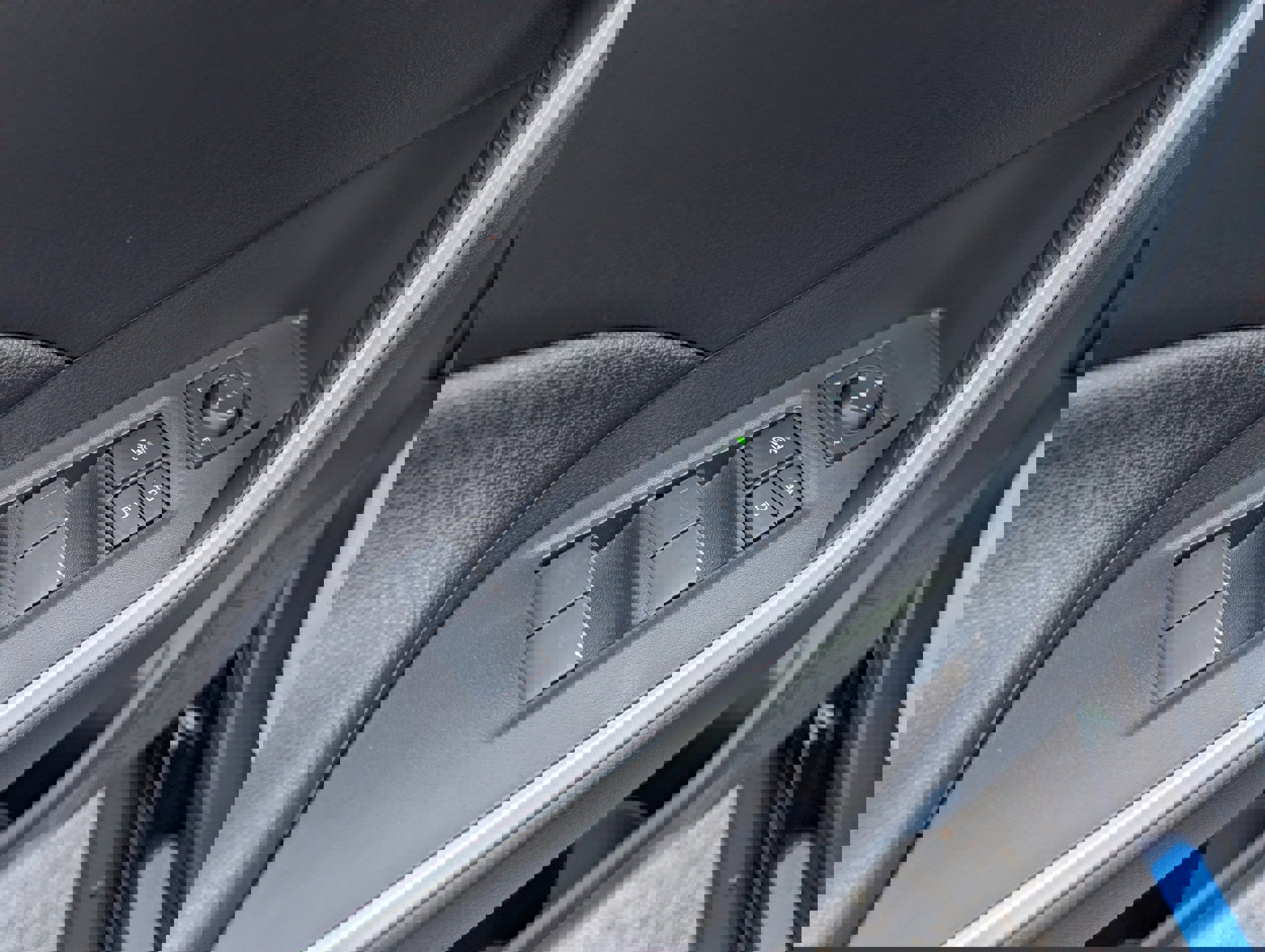 New 2025 Toyota RAV4 XLE image 10