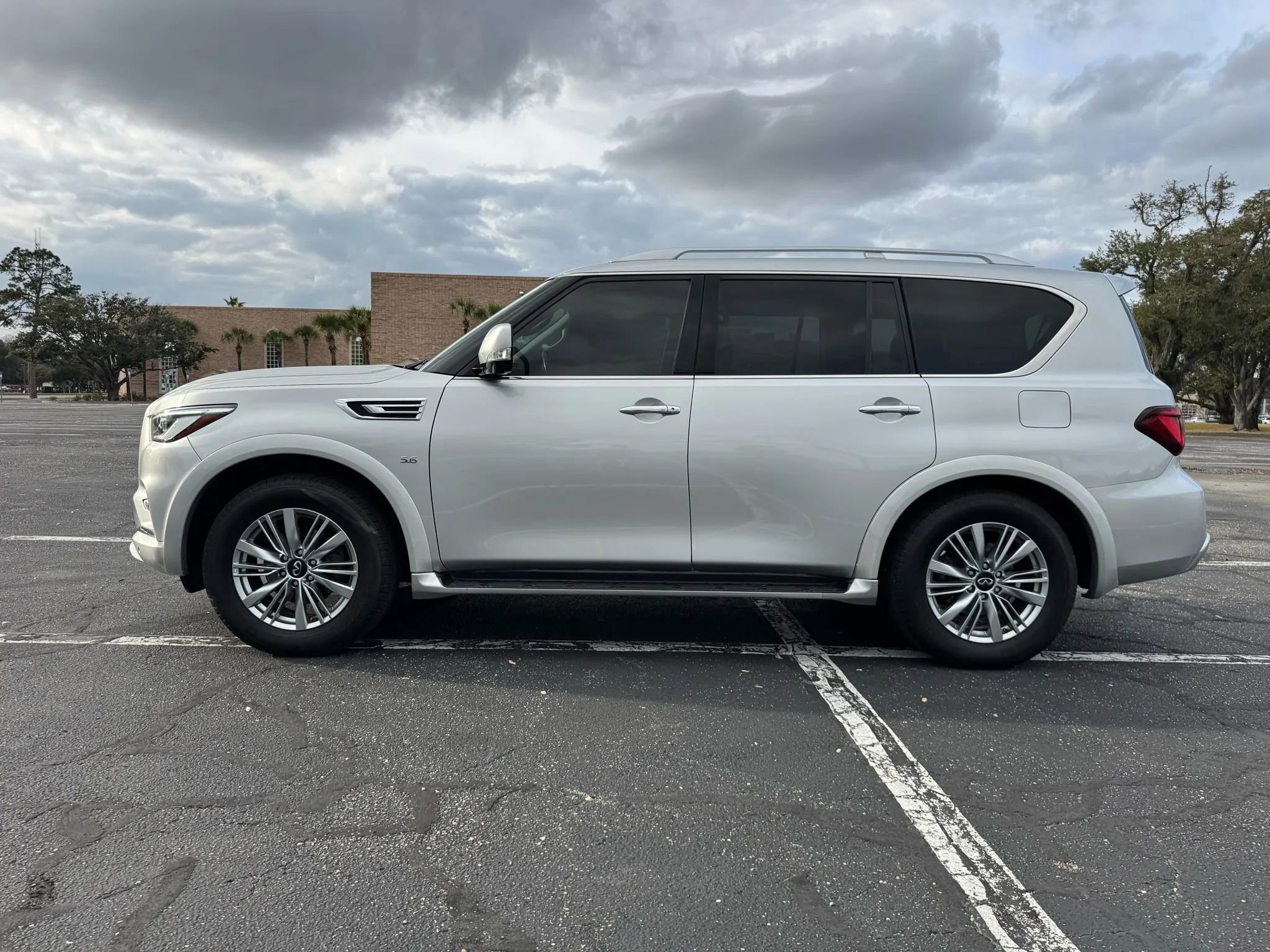 Used 2020 INFINITI QX80 Luxe w/ Proassist Package image 7