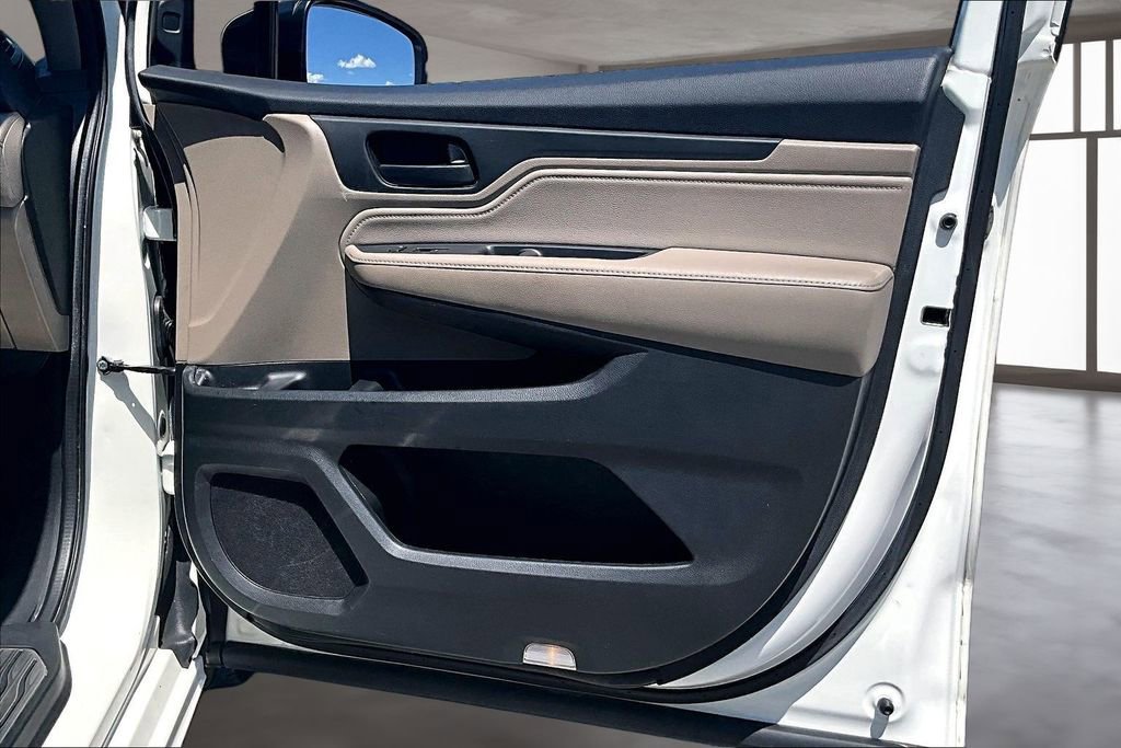 Used 2018 Honda Odyssey Touring image 29