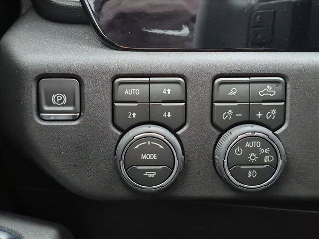 New 2026 Chevrolet Silverado 1500 High Country w/ Z71 Off-Road Package AWD/4WD image 19