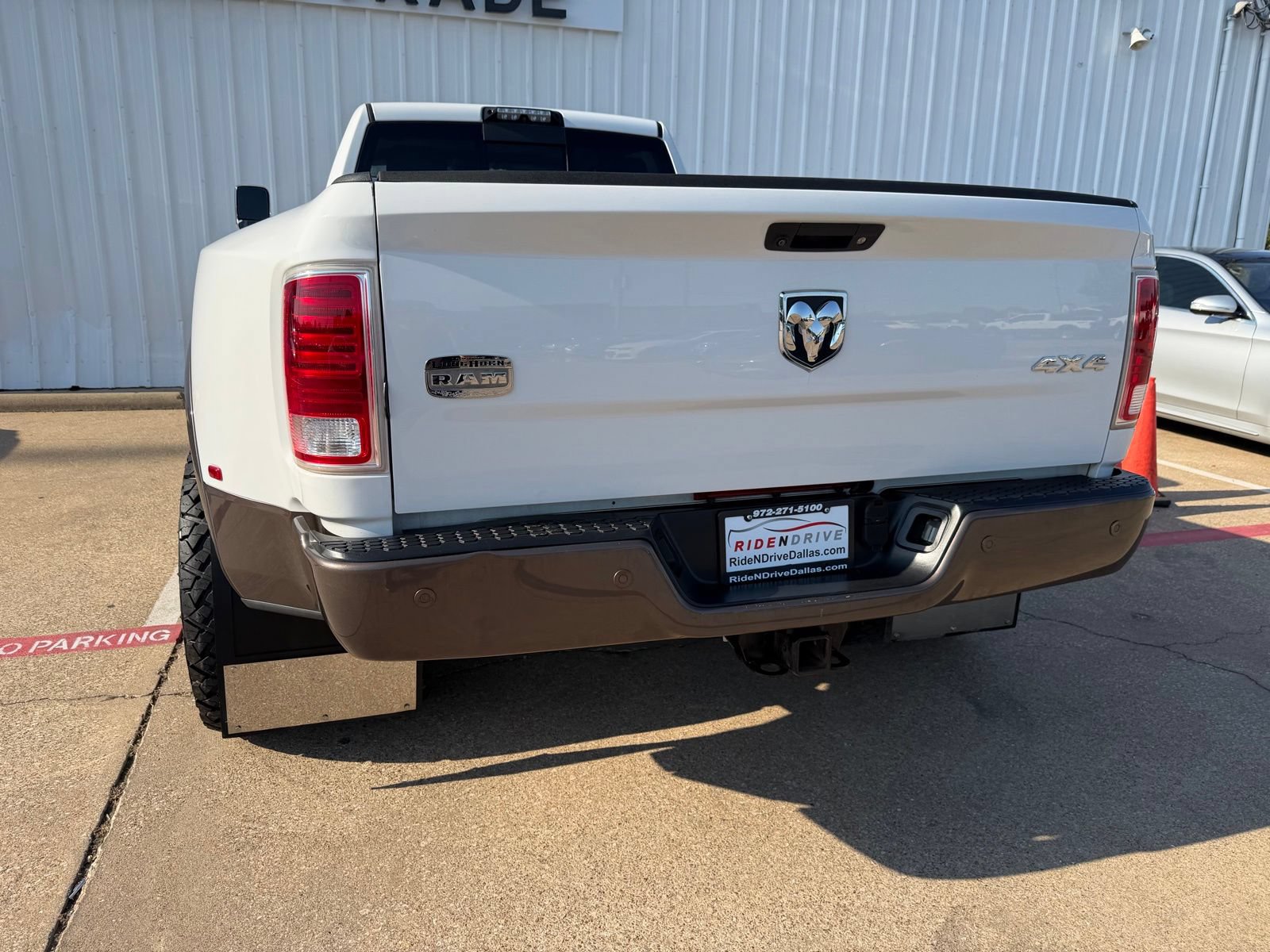Used 2018 RAM 3500 Laramie Longhorn AWD/4WD image 24