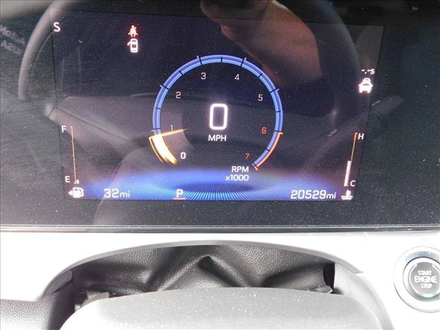 Used 2025 Chevrolet Trax LT FWD image 10