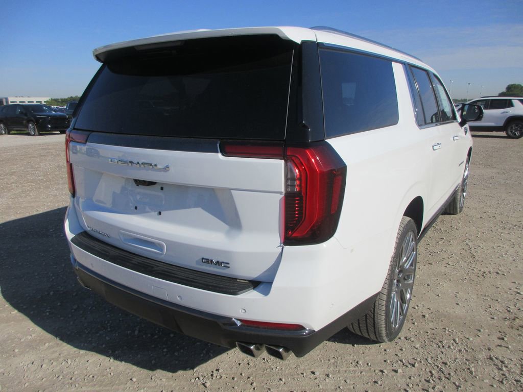 New 2026 GMC Yukon XL Denali Ultimate AWD/4WD image 4