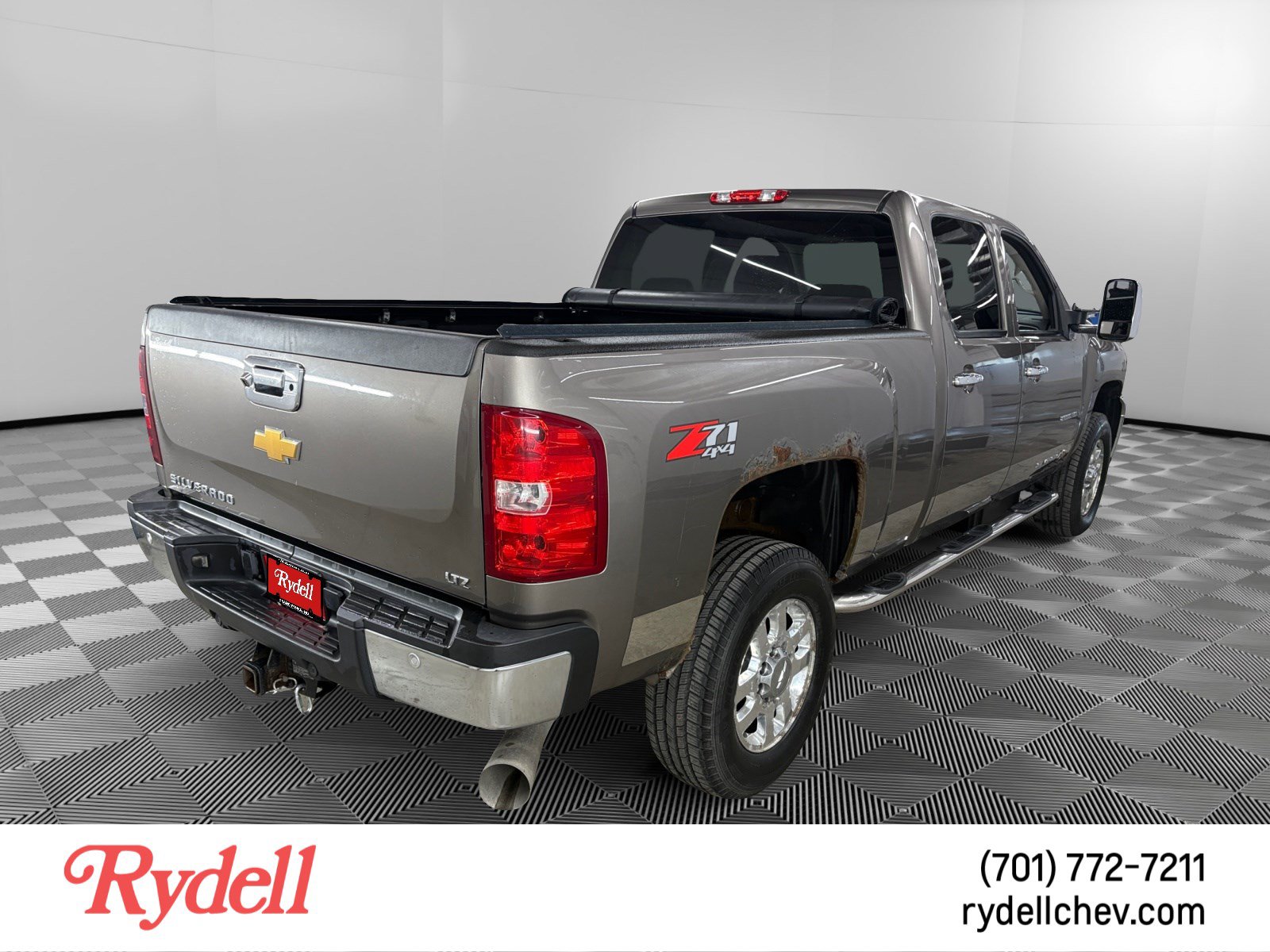 Used 2012 Chevrolet Silverado 2500 LTZ w/ LTZ Plus Package AWD/4WD image 5