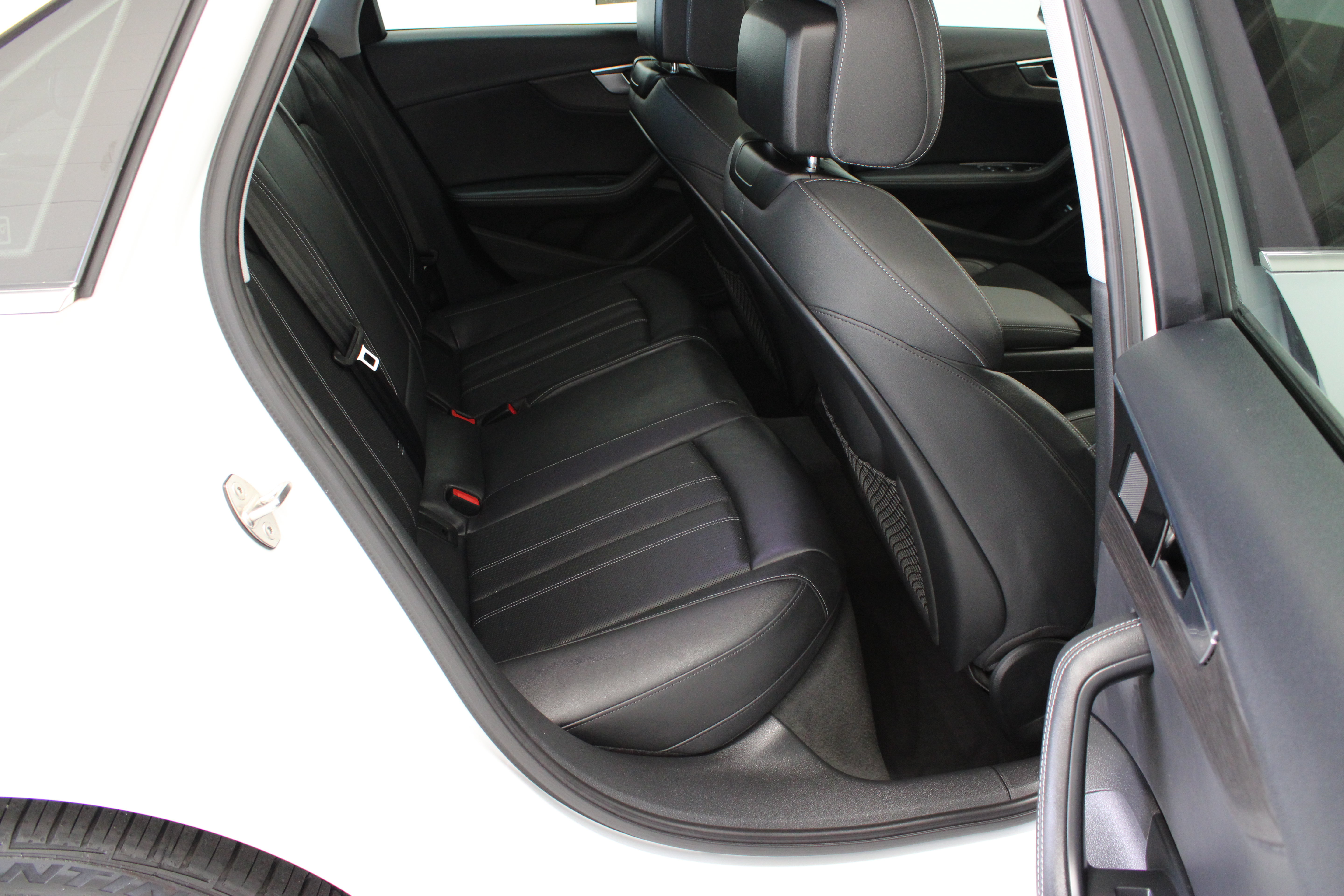 Used 2021 Audi A4 2.0T Premium Plus w/ Premium Plus Package AWD/4WD image 34