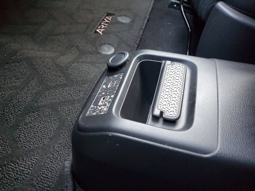 Used 2025 Nissan Ariya FWD image 34