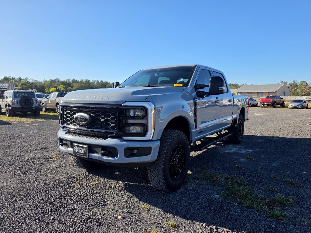 Used 2025 Ford F350 Lariat w/ Lariat Ultimate Package AWD/4WD image 6