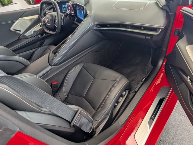 Used 2024 Chevrolet Corvette Stingray Preferred Cpe w/ Z51 Performance Package image 11