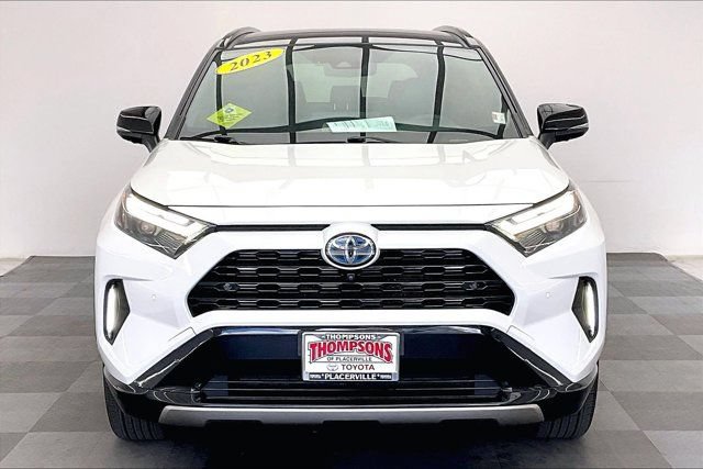 Used 2023 Toyota RAV4 XSE AWD/4WD image 2