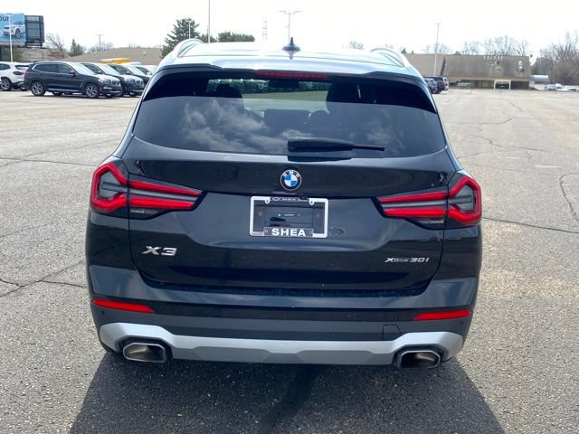 Used 2024 BMW X3 xDrive30i AWD/4WD image 4