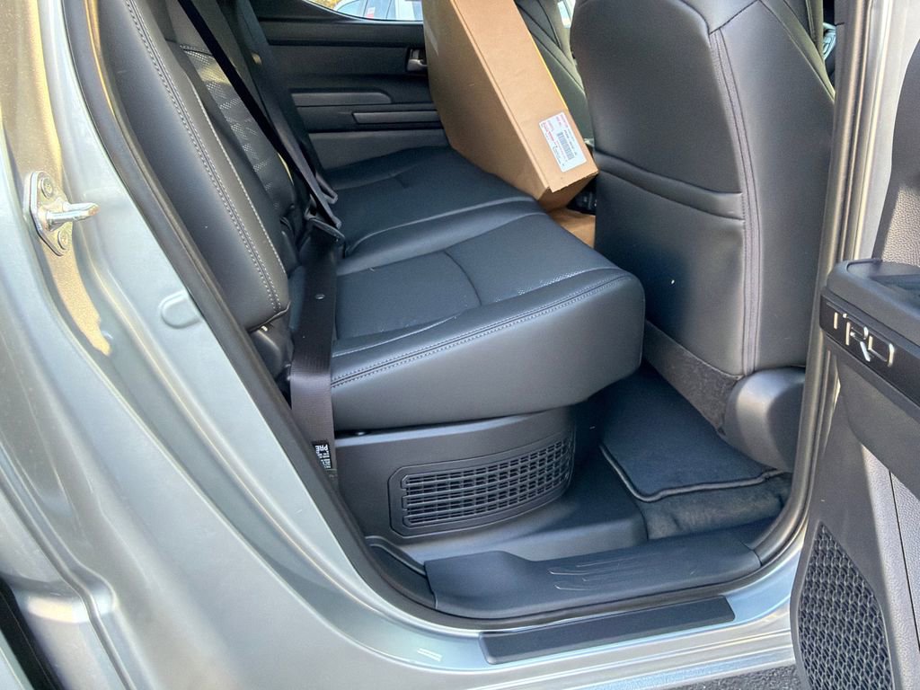 New 2025 Toyota Tacoma TRD Off-Road AWD/4WD image 15