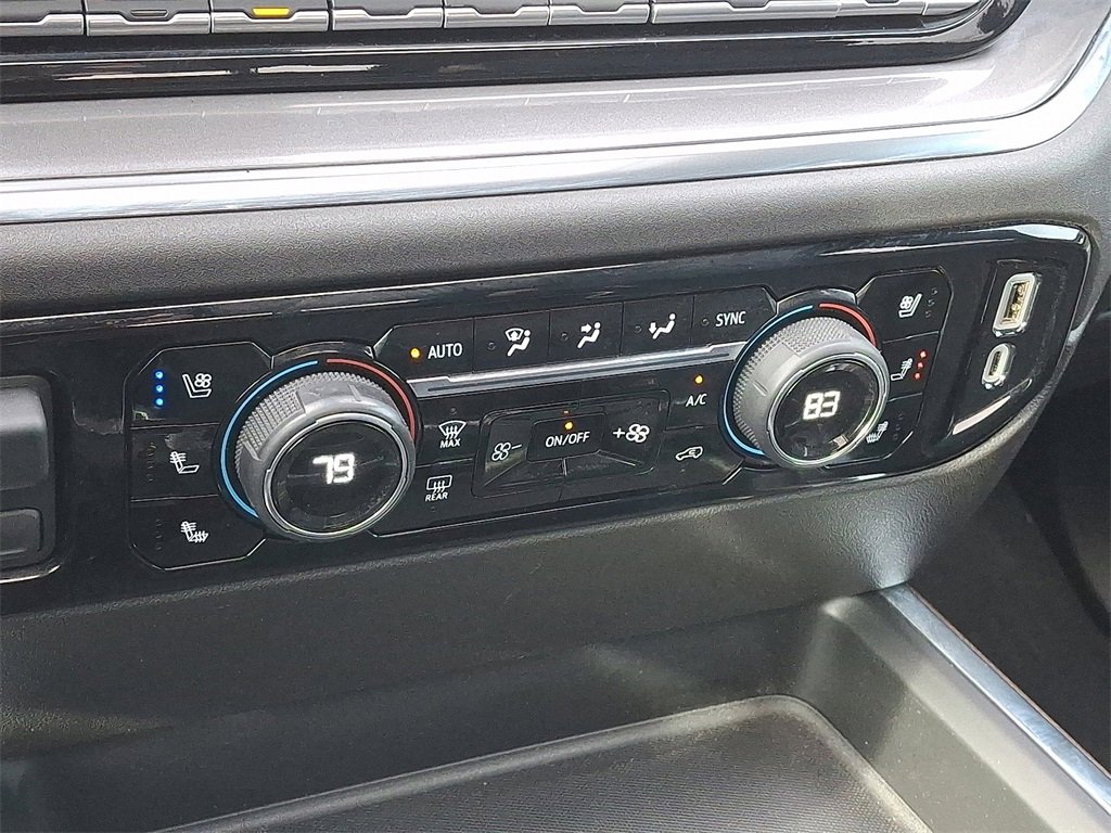 Used 2024 Chevrolet Silverado 3500 High Country w/ High Country Premium Package image 18