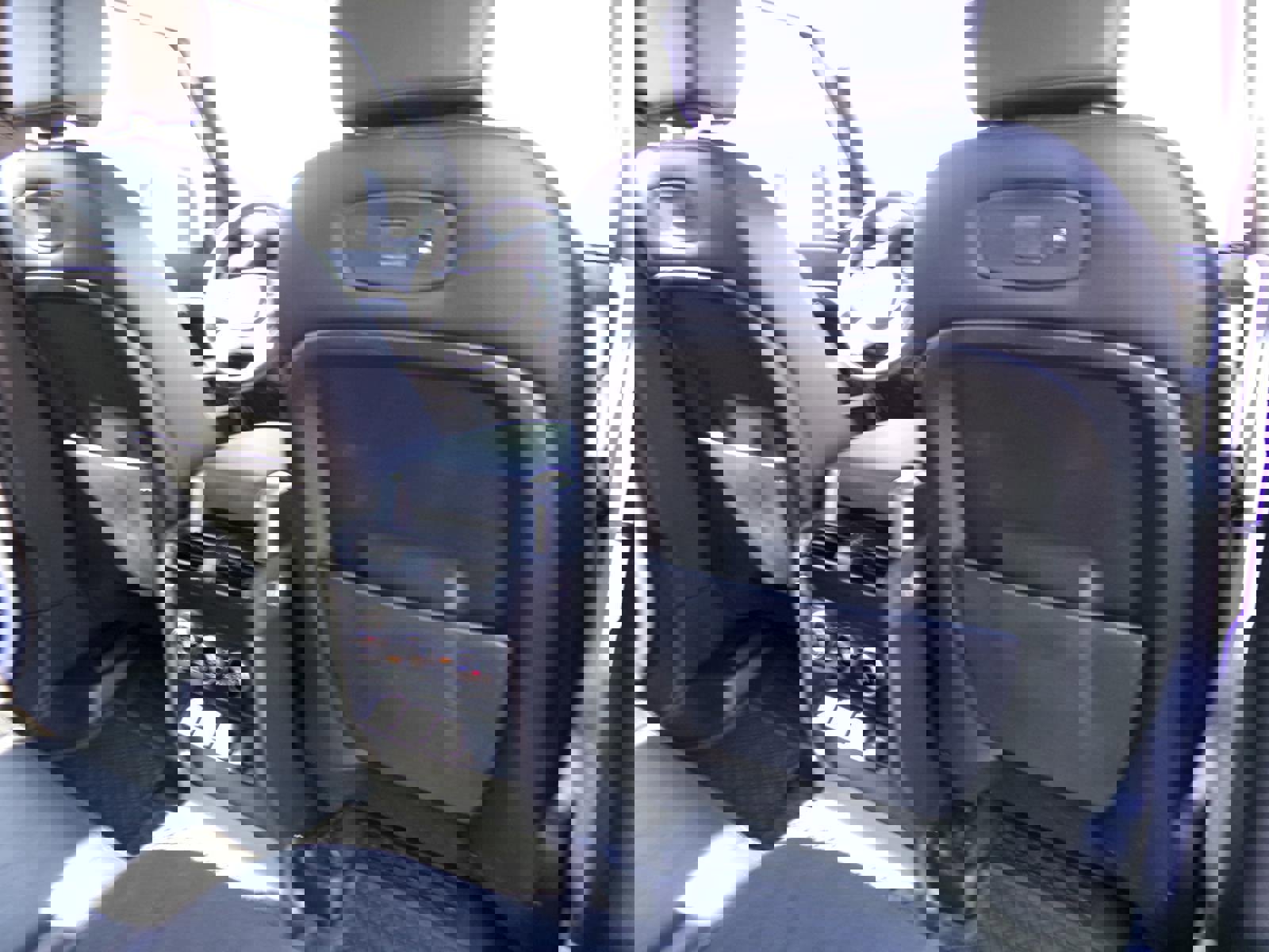 Used 2020 Land Rover Defender 110 SE image 13