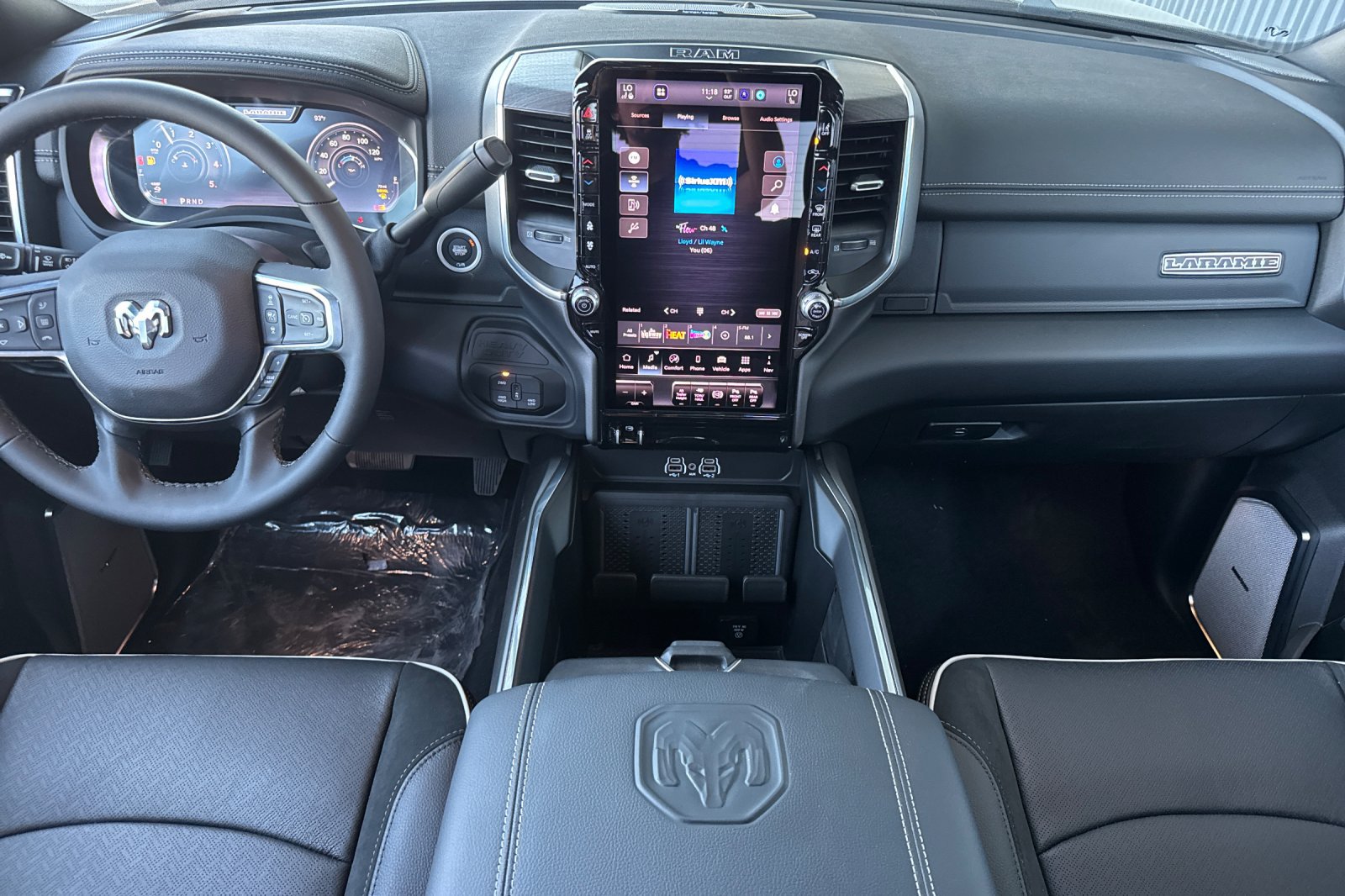 New 2027 RAM 3500 Laramie AWD/4WD image 12