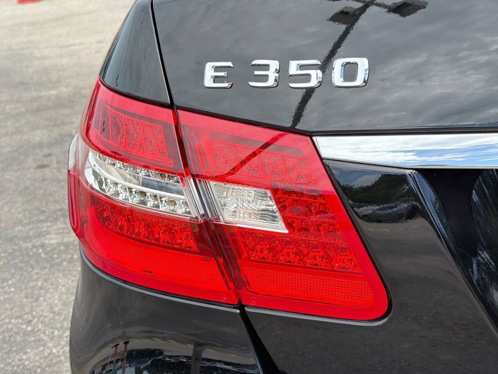 Used 2010 Mercedes-Benz E 350 Sedan image 10