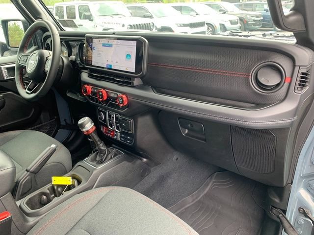 Used 2024 Jeep Wrangler Unlimited Rubicon w/ Convenience Group image 13