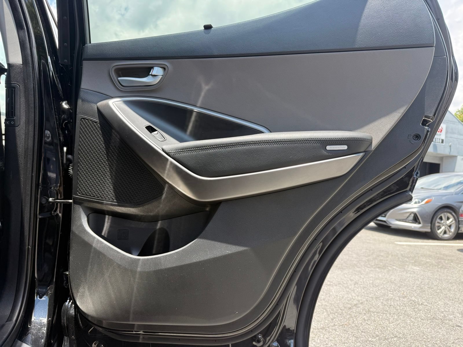 Used 2017 Hyundai Santa Fe Sport FWD image 27