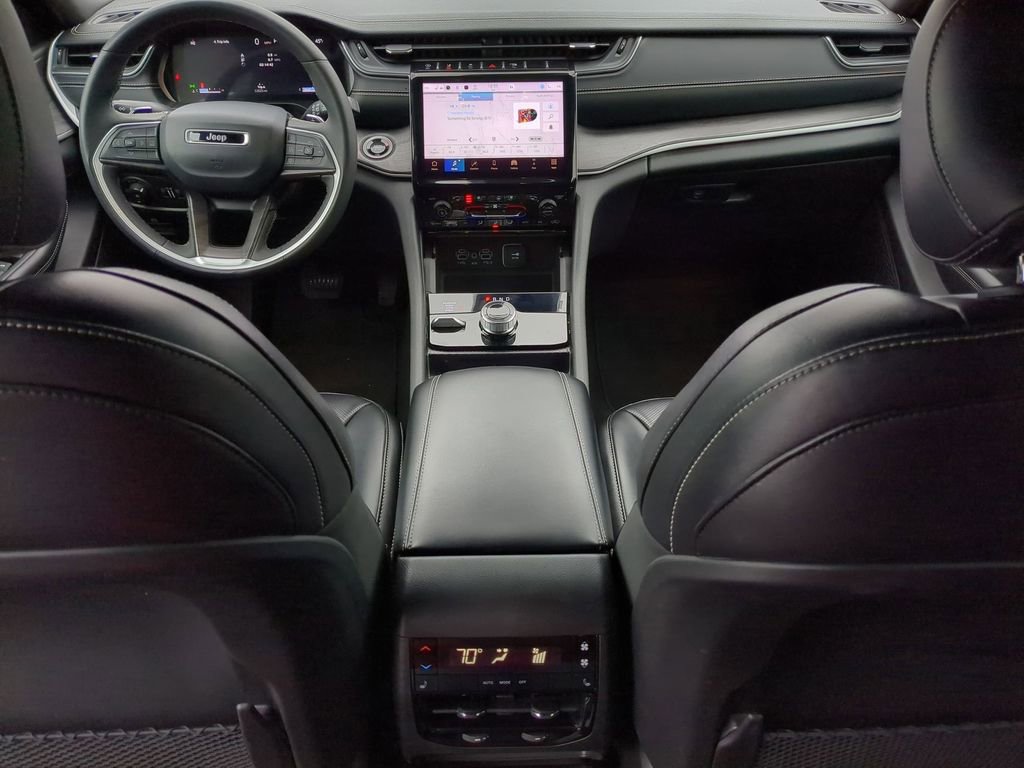Used 2024 Jeep Grand Cherokee L Limited w/ Luxury Tech Group II image 26