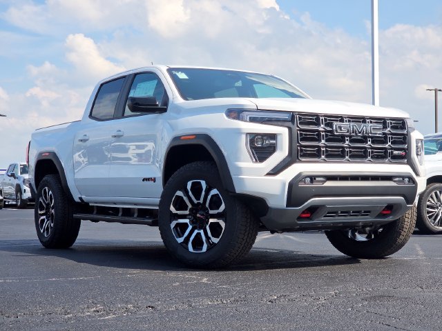New 2026 GMC Canyon AT4 w/ AT4 Premium Package AWD/4WD image 2