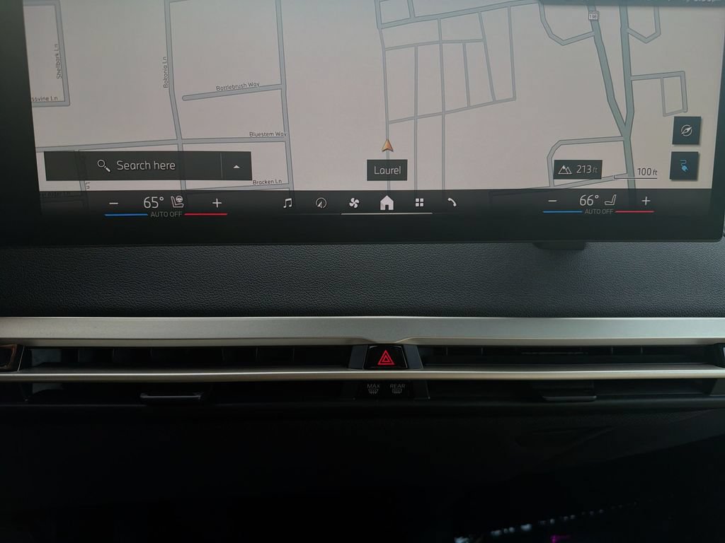 Used 2024 BMW iX xDrive50 w/ Sport Package AWD/4WD image 17
