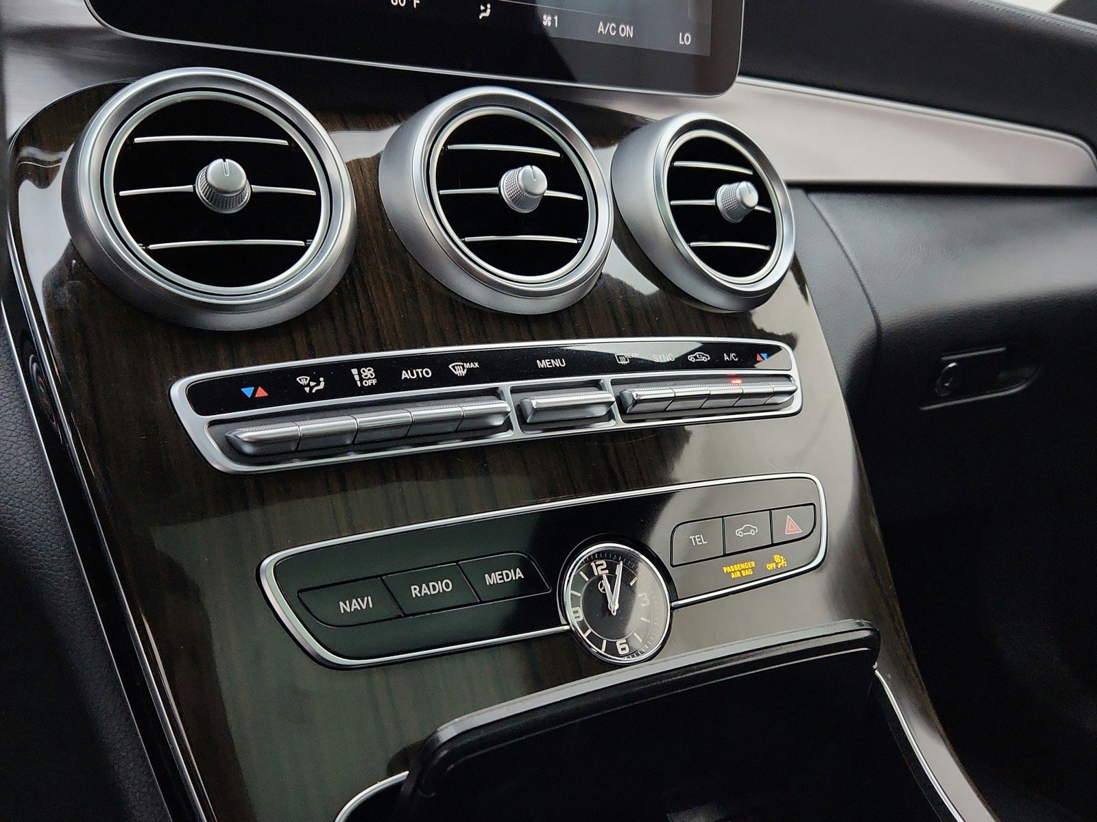 Certified 2022 Mercedes-Benz C 300 Coupe w/ AMG Line image 25