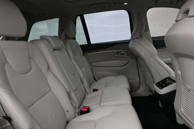 Used 2024 Volvo XC90 B6 Plus w/ Protection Package Premier AWD/4WD image 32