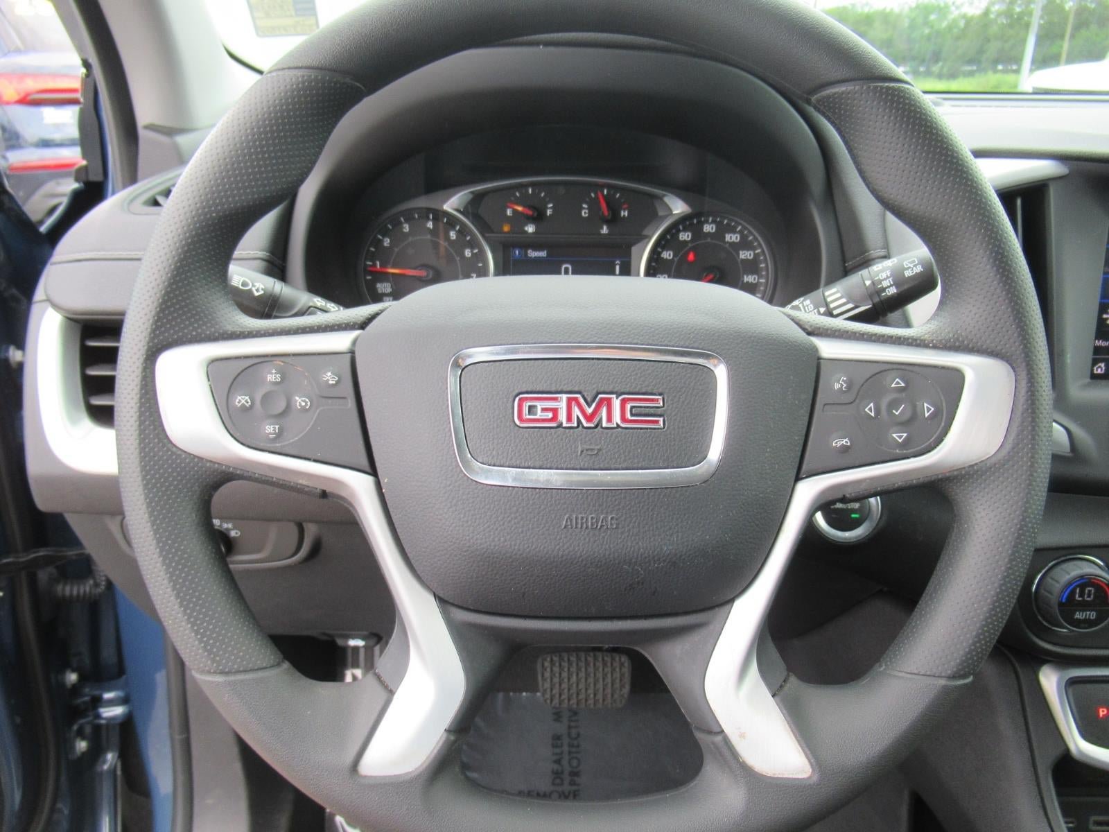 Used 2024 GMC Terrain SLE w/ Driver Convenience Package FWD image 22