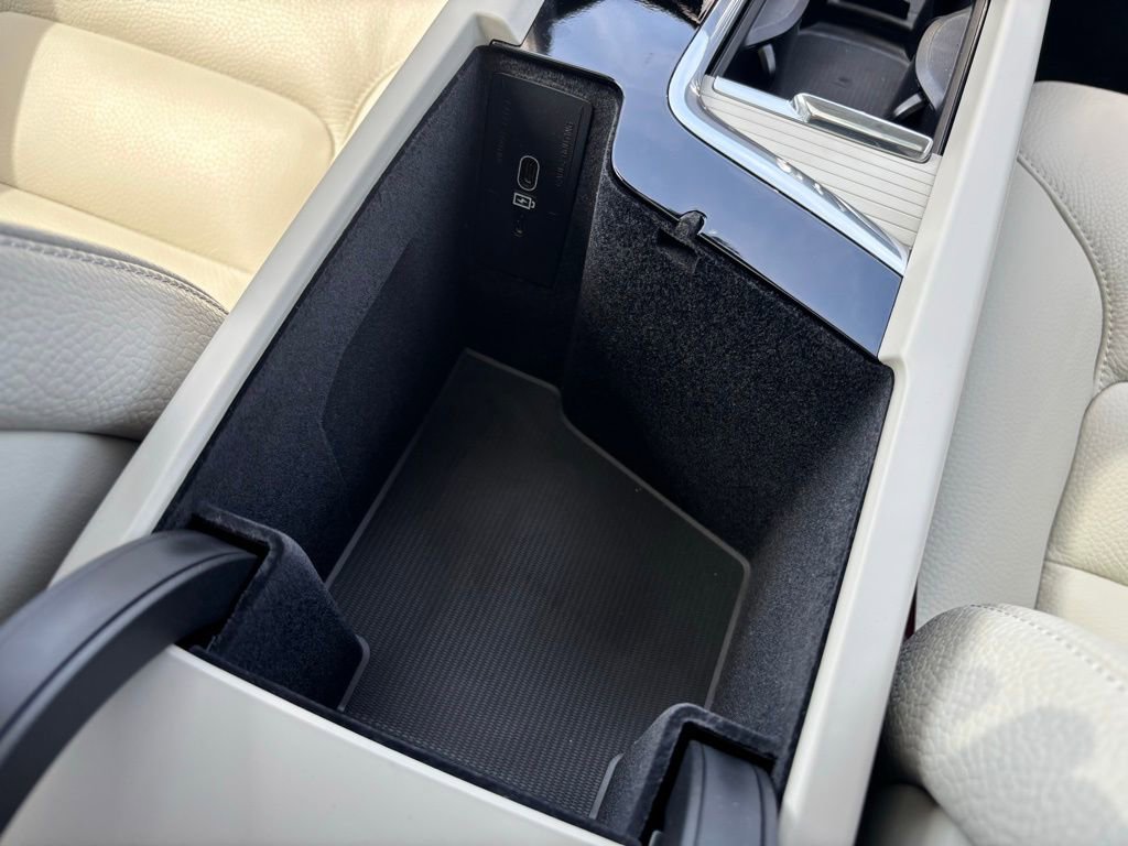 Used 2024 Volvo XC60 B5 Core w/ Climate Package AWD/4WD image 10