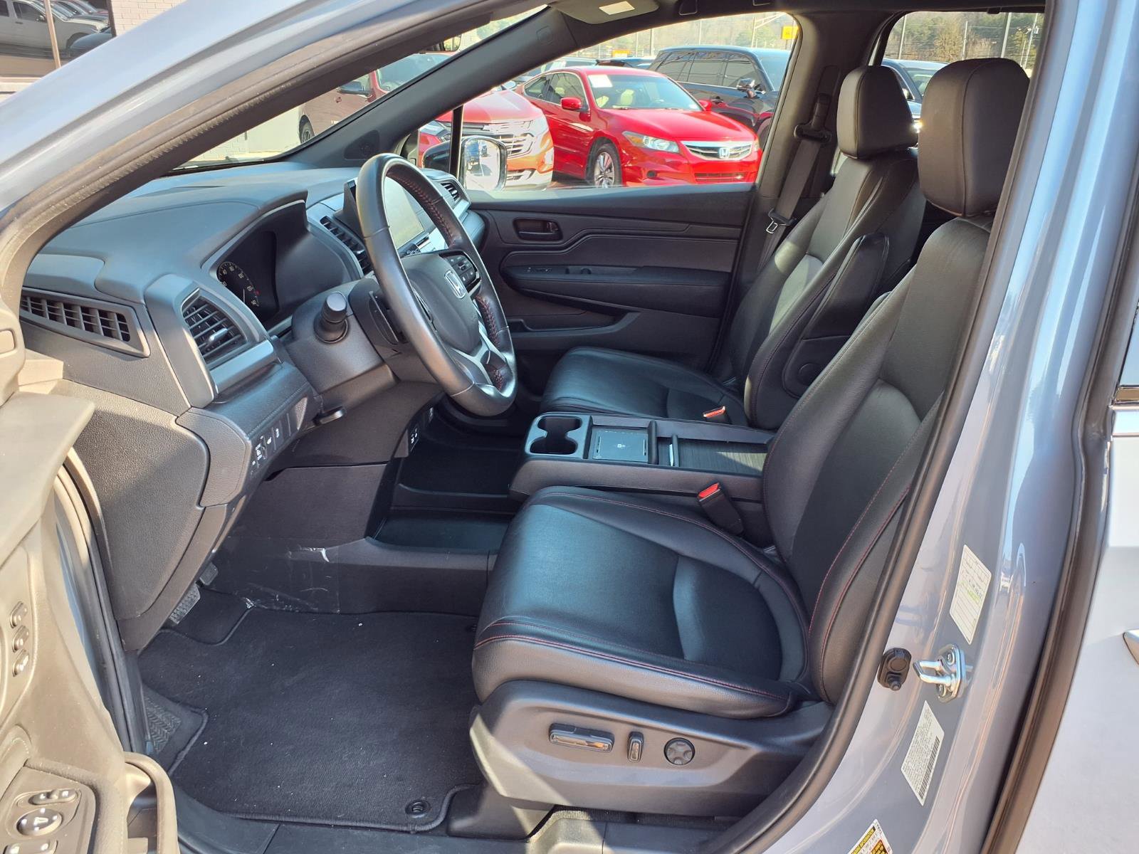Used 2025 Honda Odyssey Sport-L image 12
