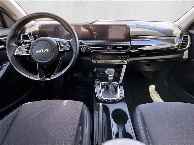 Used 2024 Kia Seltos S FWD image 16
