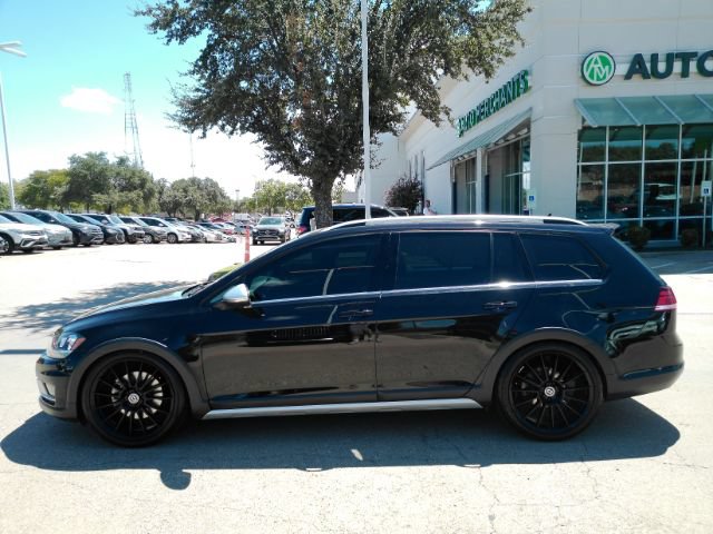 Used 2018 Volkswagen Golf Alltrack SE AWD/4WD image 12