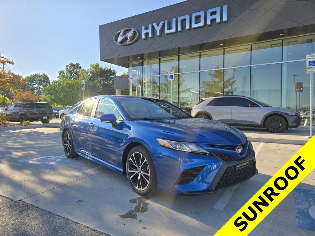 Used 2019 Toyota Camry SE