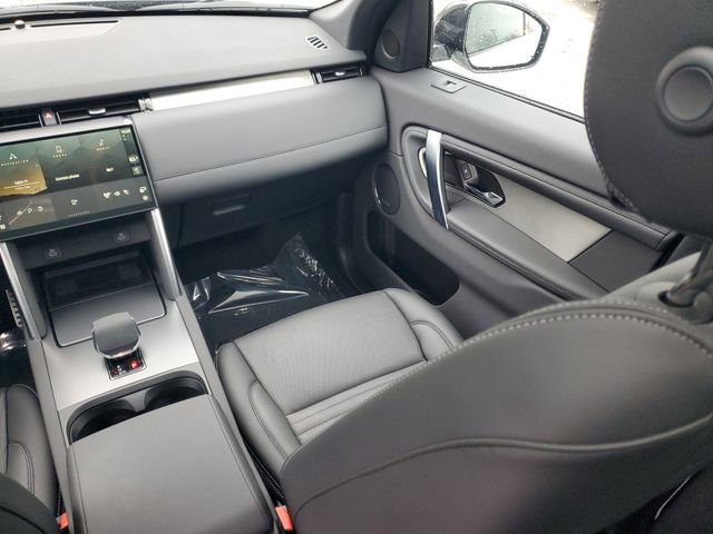 Used 2025 Land Rover Discovery Sport Dynamic SE image 16