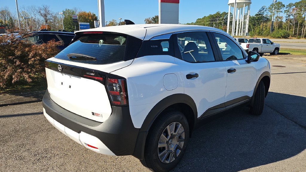 New 2027 Nissan Kicks S FWD image 3