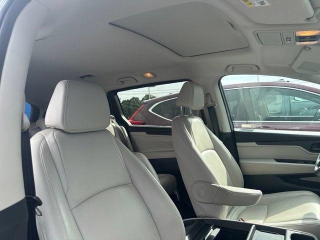Used 2025 Honda Odyssey EX-L image 12