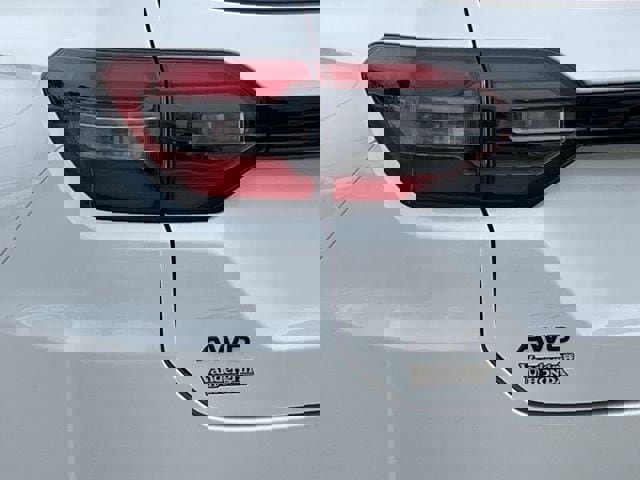 Used 2025 Honda Pilot Touring image 6