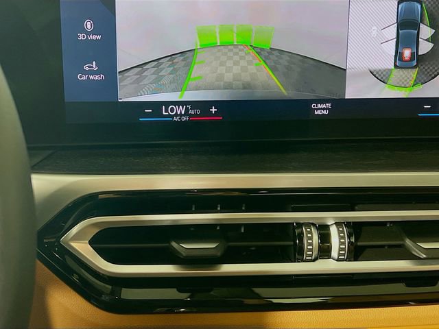 Used 2024 BMW 330i xDrive Sedan w/ Premium Package image 23