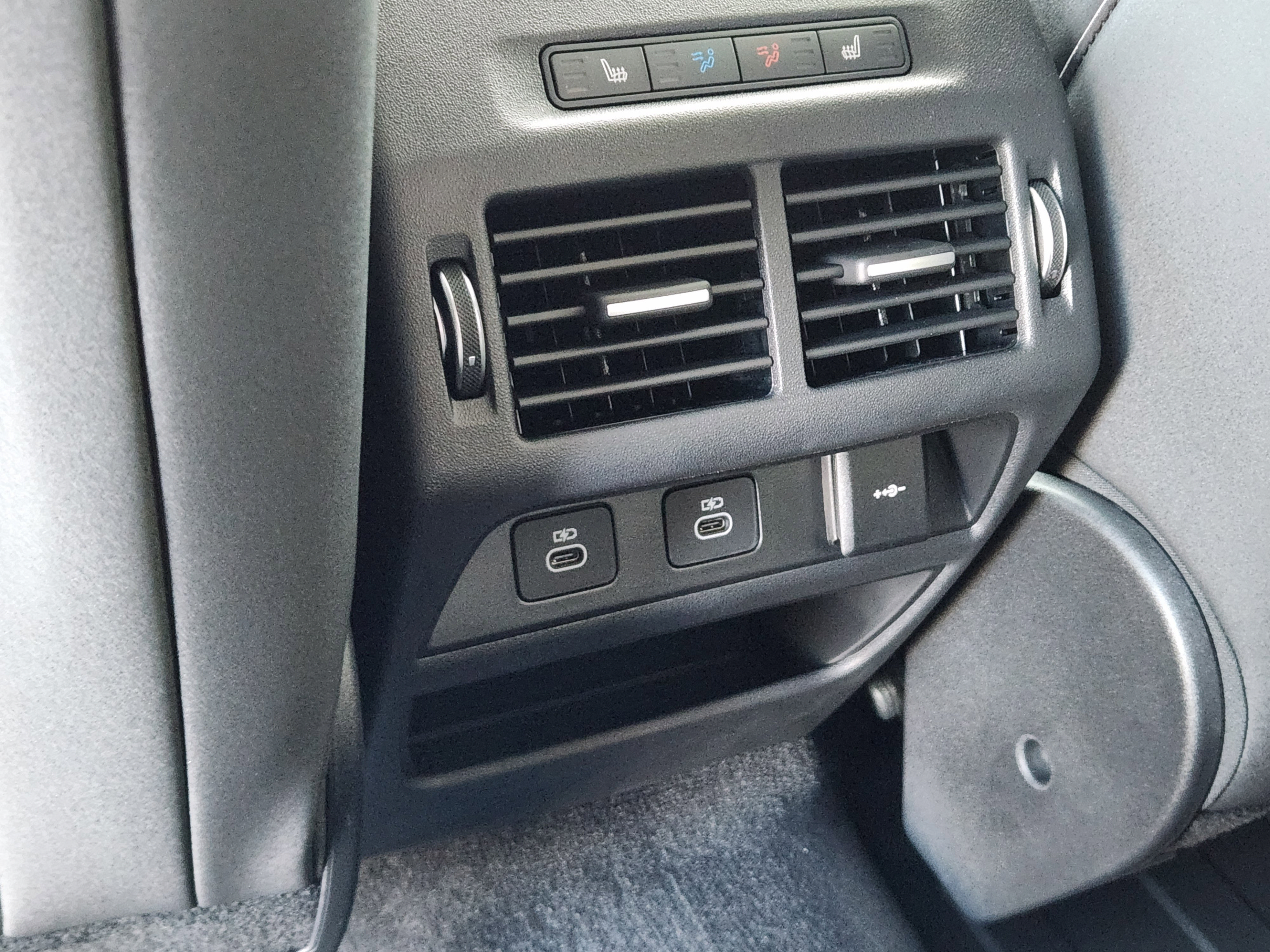 New 2025 Land Rover Discovery Sport S AWD/4WD image 28