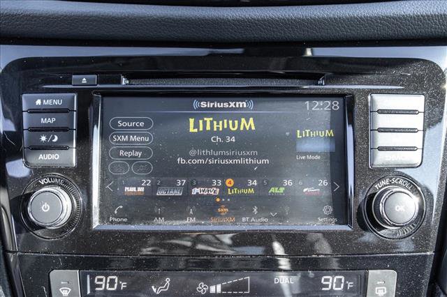 Used 2020 Nissan Rogue SL w/ Premium Package image 15