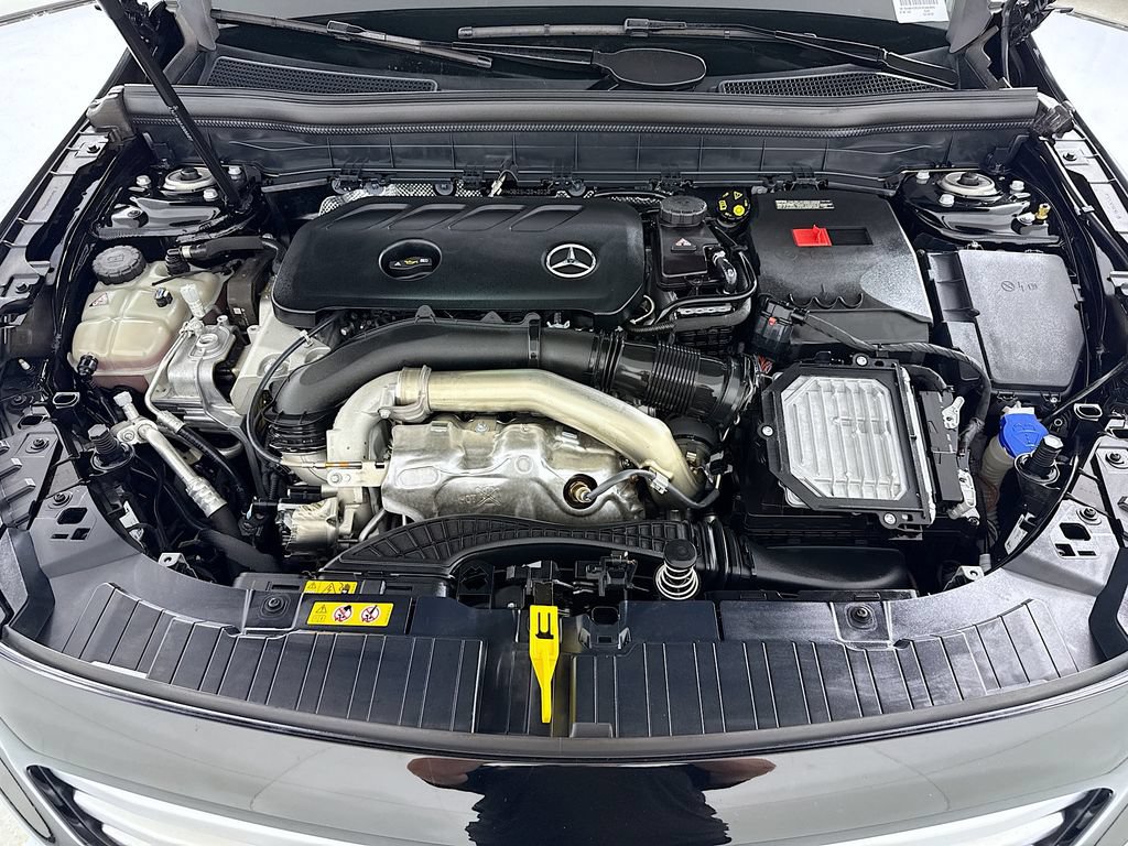 Certified 2025 Mercedes-Benz GLB 250 image 29