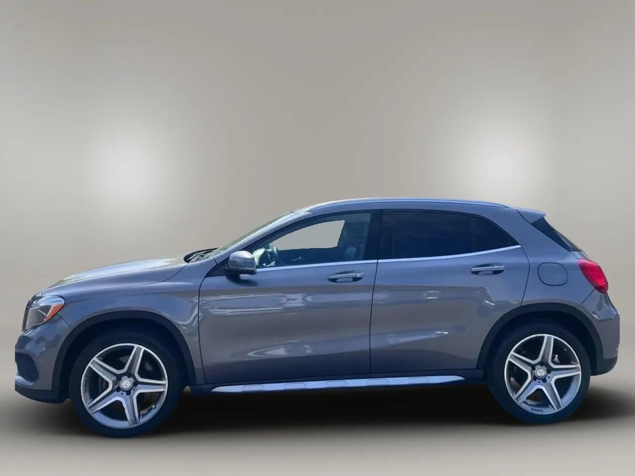 Used 2015 Mercedes-Benz GLA 250 image 4