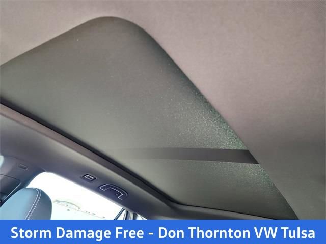 New 2026 Volkswagen Atlas Cross Sport SE image 27