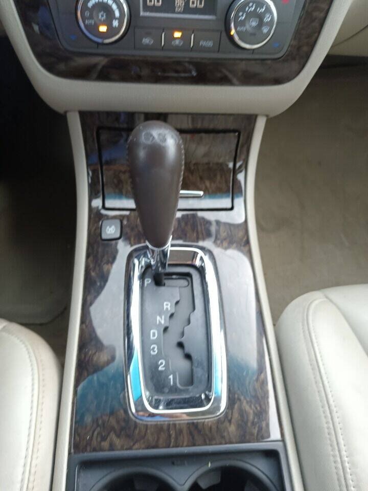 Used 2010 Cadillac DTS FWD image 11