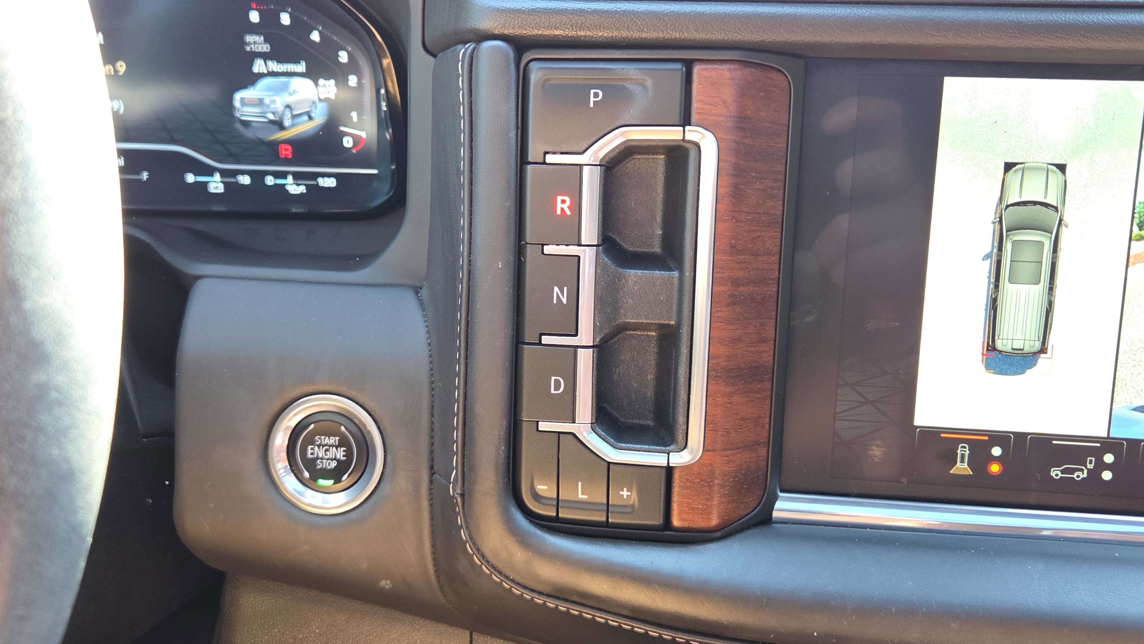 Certified 2023 GMC Yukon XL Denali Ultimate w/ LPO, Floor Liner Package AWD/4WD image 26